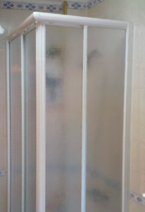 mampara baño Carpintería Metalica JM Sánchez