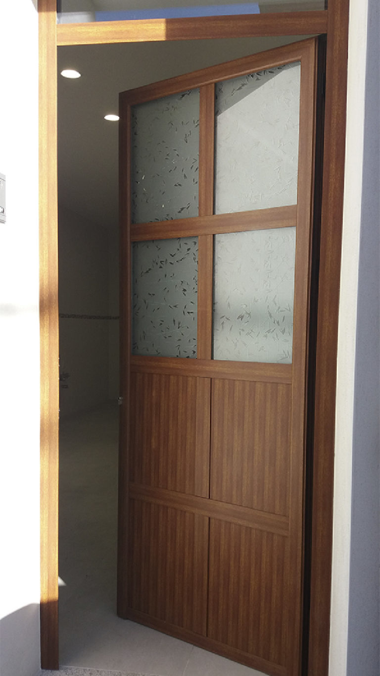 puerta Carpintería Metalica JM Sánchez Calamocha